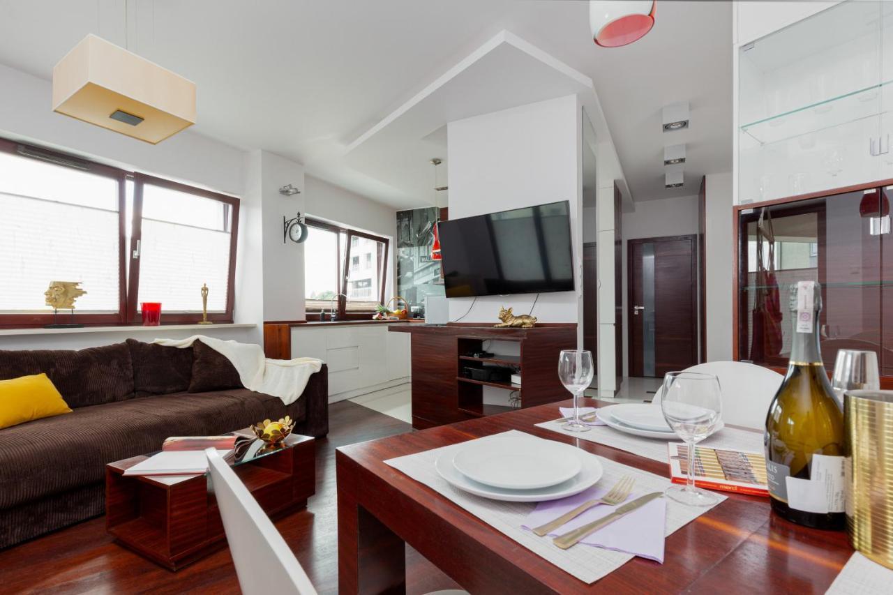 Spacious Suite With A Hammock And Terrace By Renters Prestige Varšava Exteriér fotografie